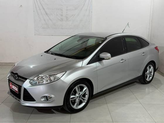 FORD FOCUS 2.0 S SEDAN 16V FLEX 4P AUTO FORD FOCUS 2.0 S SEDAN 16V FLEX 4P AUTO